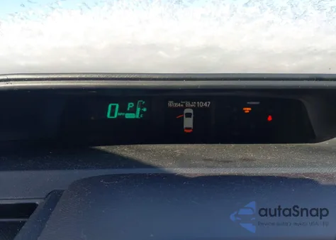 2013 Toyota Prius C Three из США, поврежденный, VIN JTDKDTB30D1040407